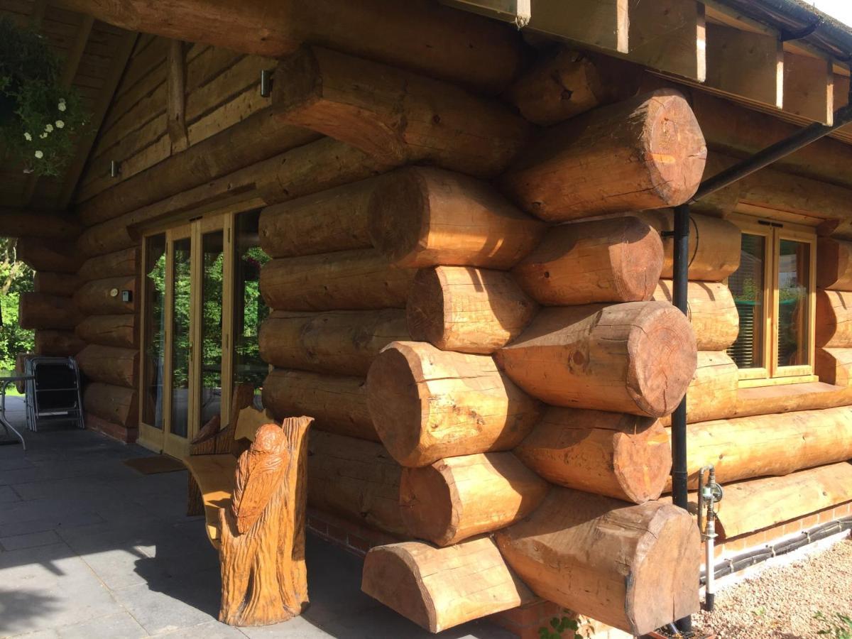 Ewes Water Log Cabins Langholm Exteriör bild